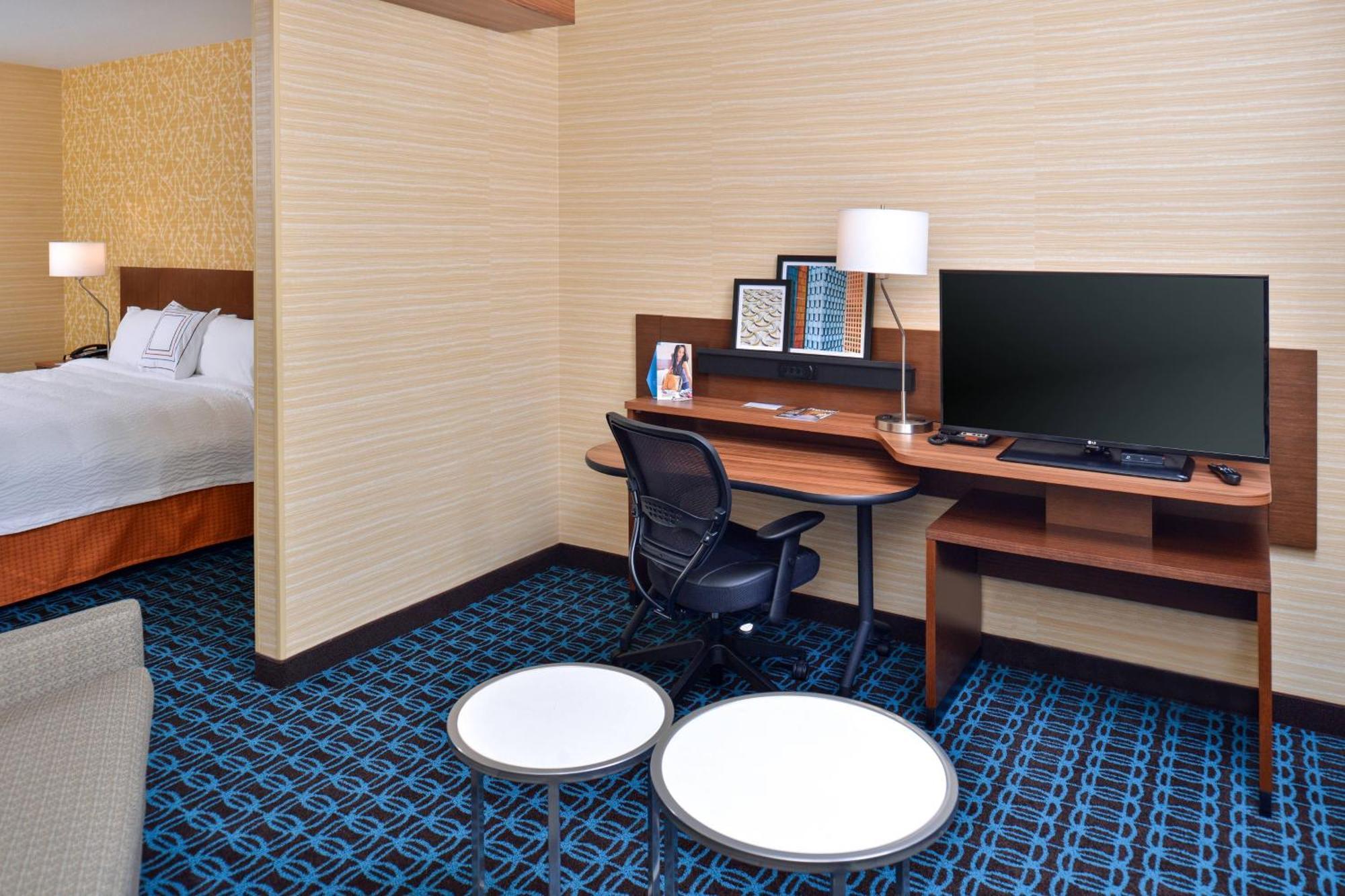 Fairfield Inn & Suites By Marriott Sacramento Airport Вудленд Экстерьер фото