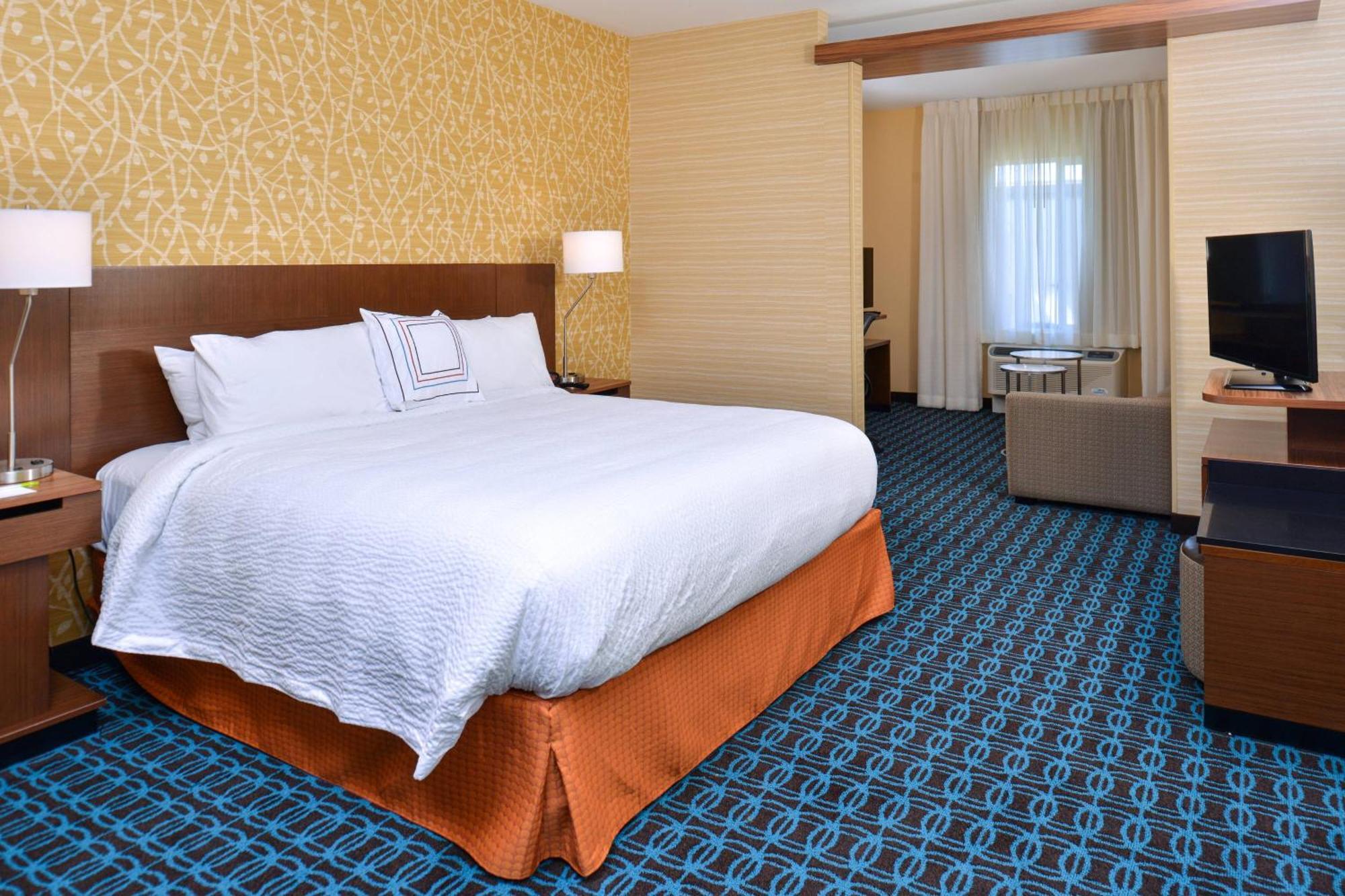 Fairfield Inn & Suites By Marriott Sacramento Airport Вудленд Экстерьер фото